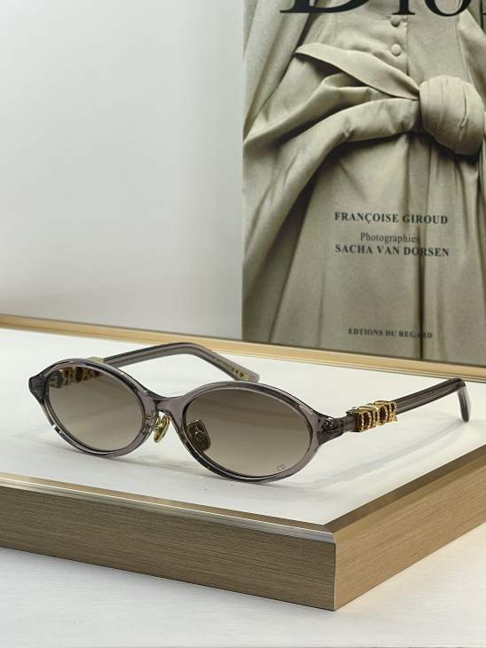 Picture of Dior Sunglasses _SKUfw76161935fw